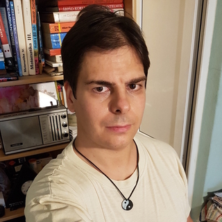 5c37e28827eprofilképe