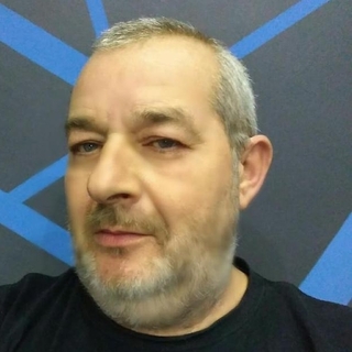 e0116profilképe