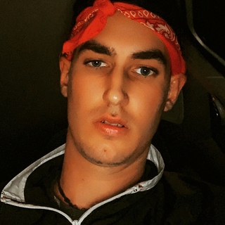 18b41cf6eprofilképe