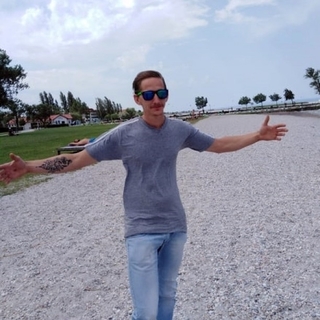 76a3d9da5decprofilképe