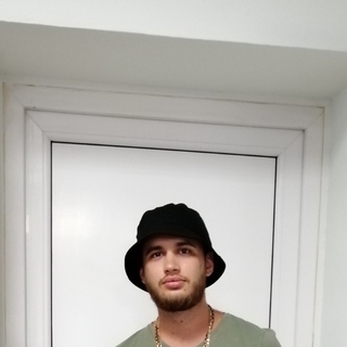 08profilképe