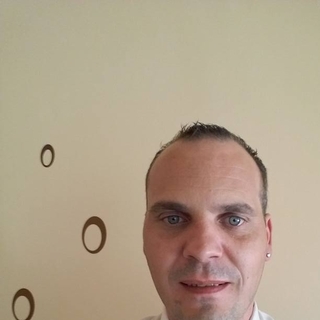 dcd8c2303profilképe