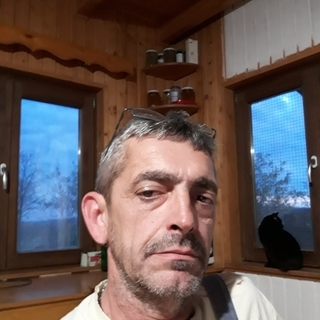 339ce417c9a7b0c3profilképe