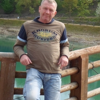 8a94bdfprofilképe