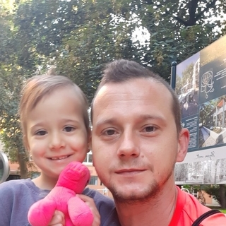 b297cad5bprofilképe