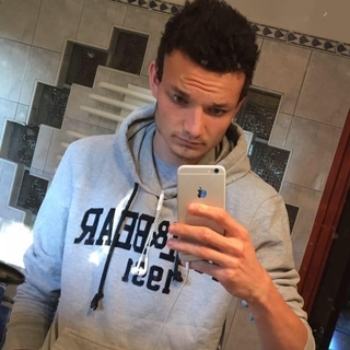 2be4f5profilképe