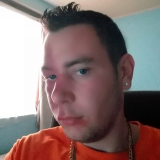 0bbd037627profilképe