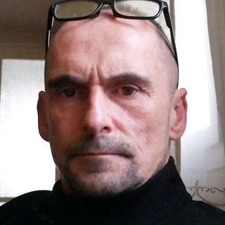 55f9cf1f996bprofilképe
