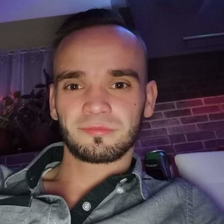 a1c2ce961aprofilképe