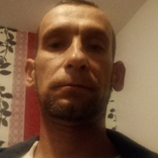 33ed57fcfprofilképe