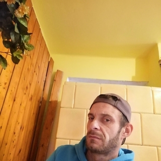 645170b8profilképe