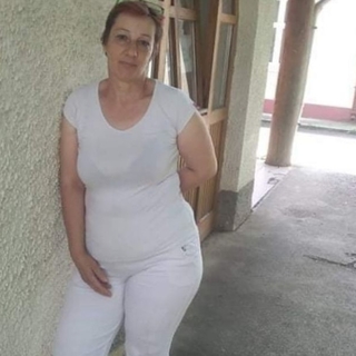 55f1a01a4aprofilképe
