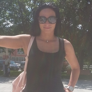 32a81b6aprofilképe