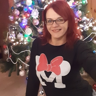 4ebc93e6aadeprofilképe