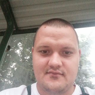 f49ac83ae8c506b7profilképe