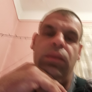 bcc7daff66profilképe
