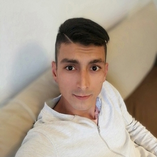 1443bf0bee4profilképe