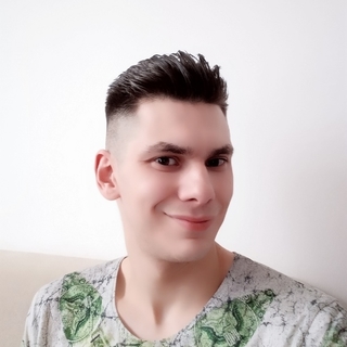 30e3a3d0f7profilképe