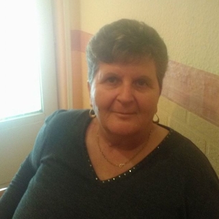 f56e8d58f9profilképe