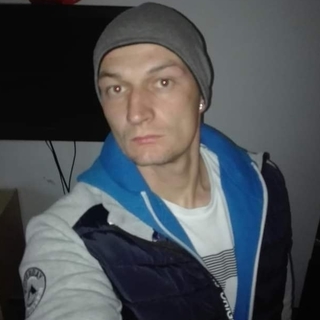 c82b885833profilképe