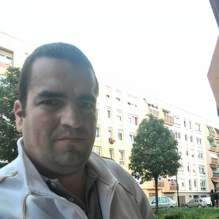 f0e7profilképe