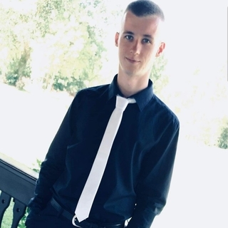 24e5f4d6108profilképe