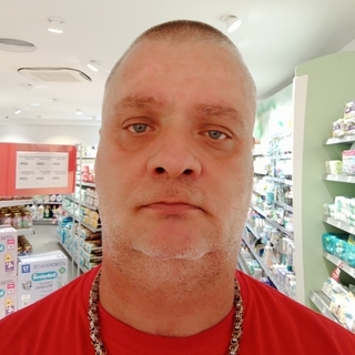 e0d7f1profilképe