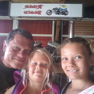 0807174bebbd7dae9profilképe