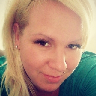 e4734a8cbprofilképe