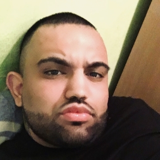f7ee163eprofilképe