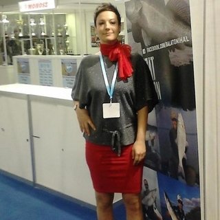 5b19afca81profilképe